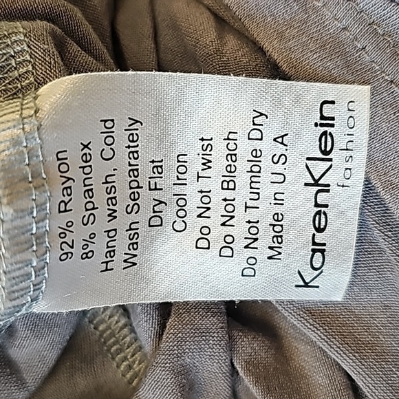 The COOLEST Dress! - Picture 7 of 7